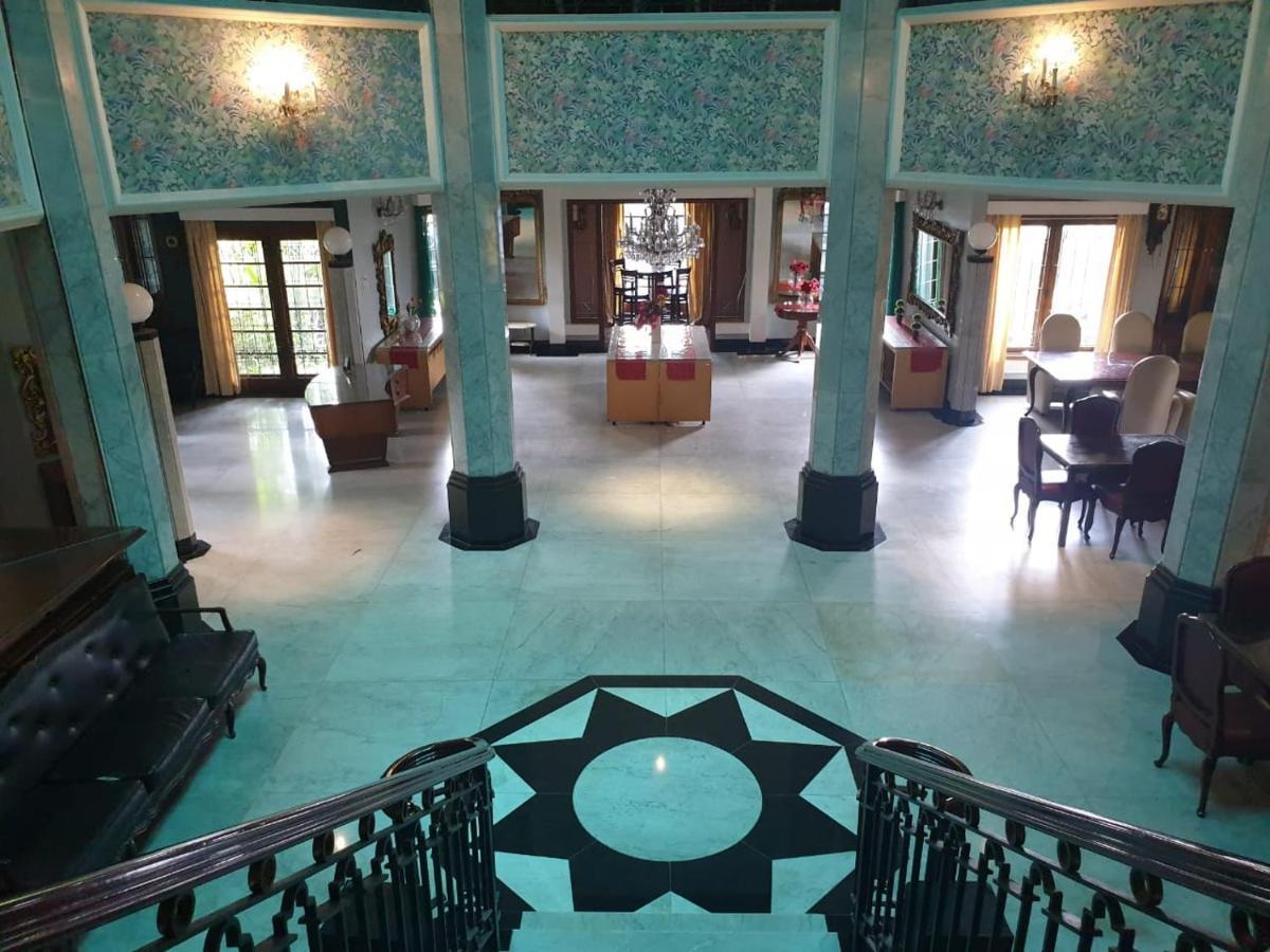 Arimbi Pejaten Suites Yakarta Exterior foto