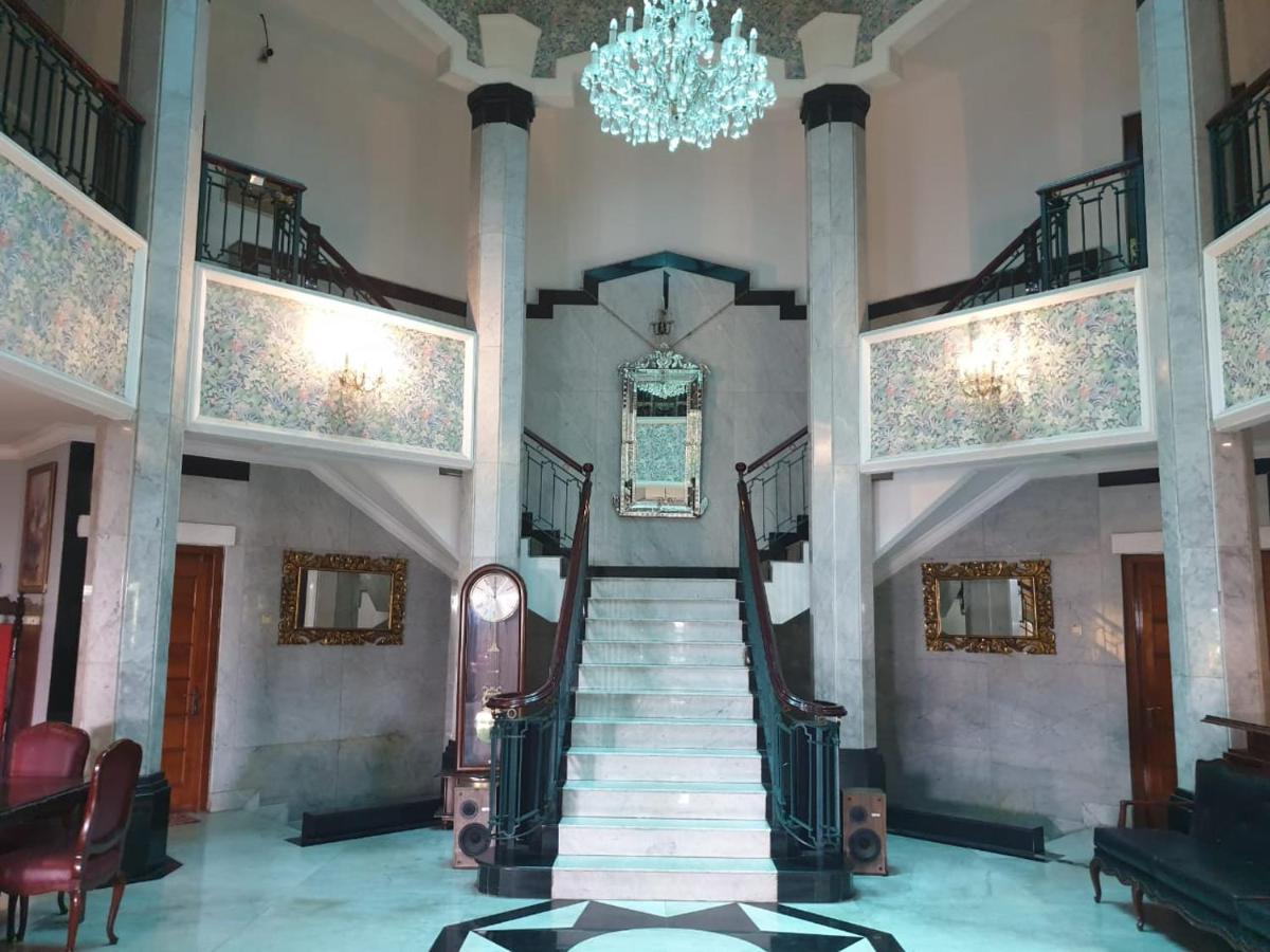 Arimbi Pejaten Suites Yakarta Exterior foto