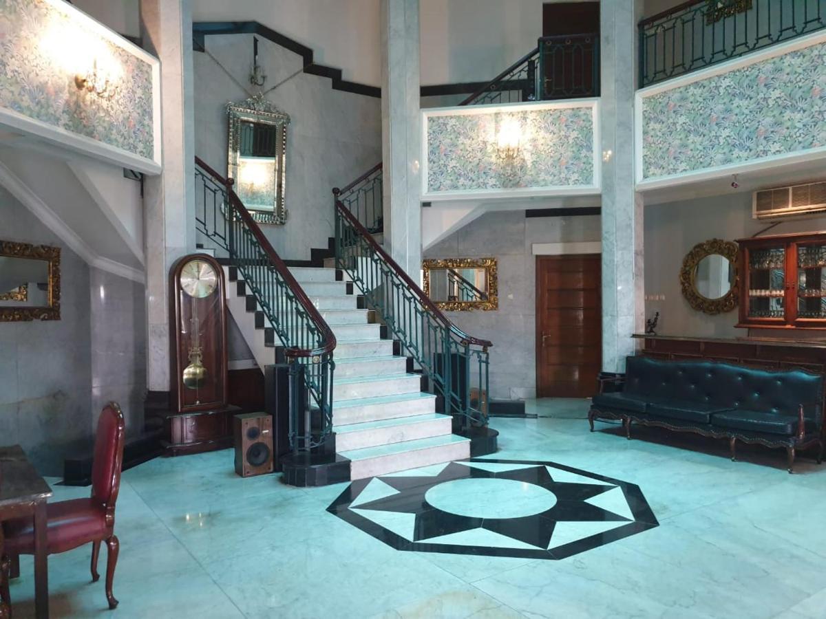 Arimbi Pejaten Suites Yakarta Exterior foto