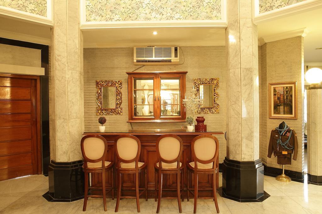 Arimbi Pejaten Suites Yakarta Exterior foto