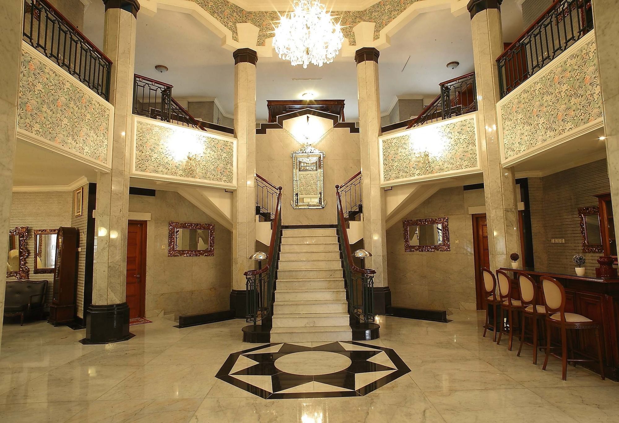 Arimbi Pejaten Suites Yakarta Exterior foto